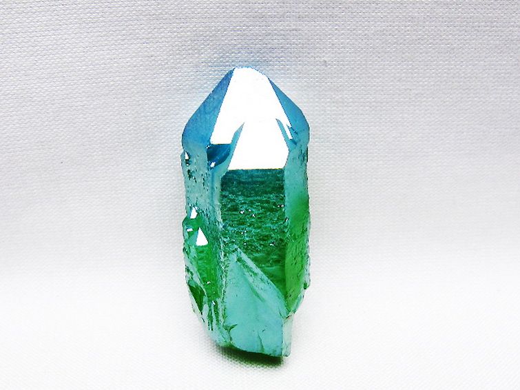 オーラ水晶 オーラクリスタル カテドラルライブラリー 原石 (グリーン) [t693-5810] 1枚目