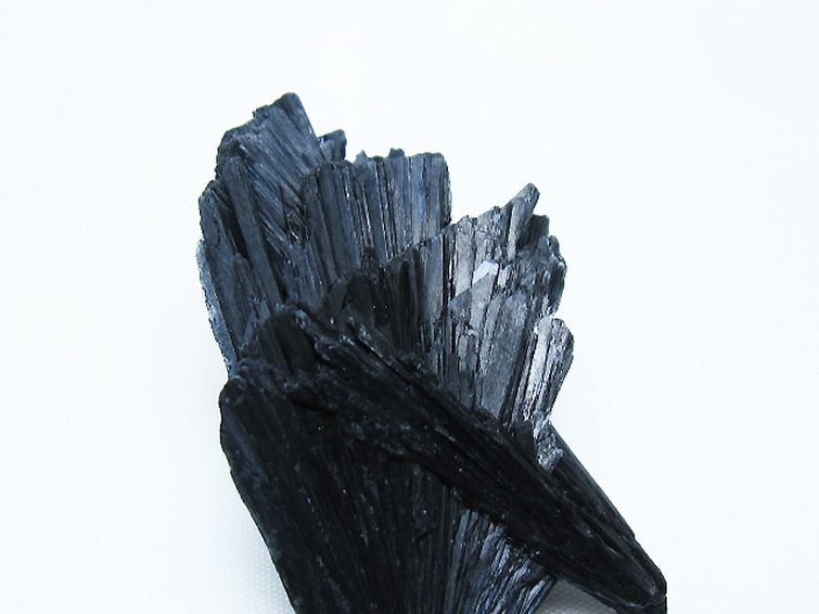 ブラック カイヤナイト 原石[T697-4153] 2枚目