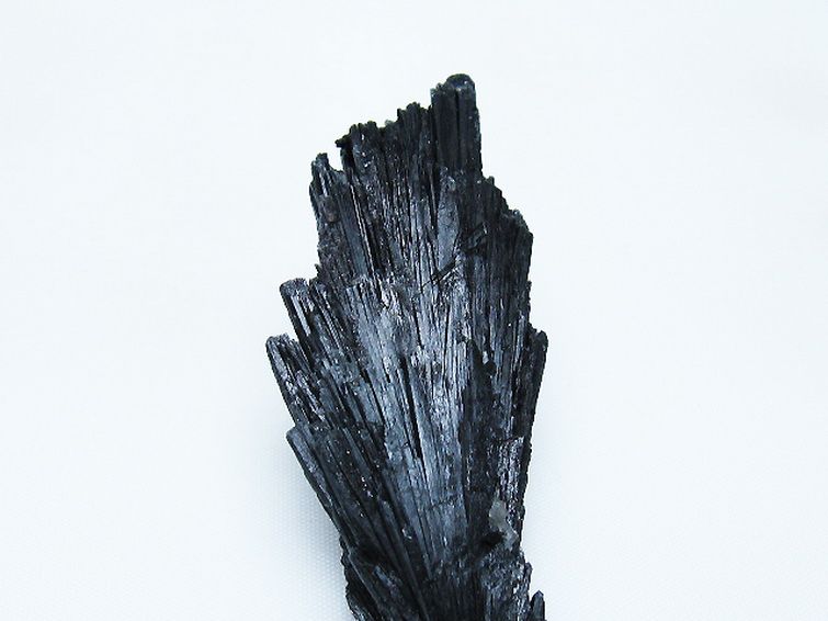 ブラック カイヤナイト 原石[T697-4169] 2枚目