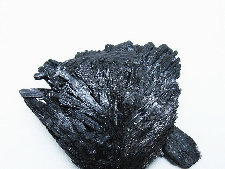 ブラック カイヤナイト 原石[T697-4180] 2枚目