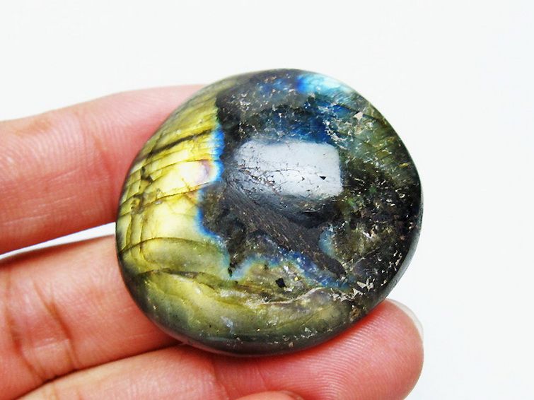 6.ラブラドライトで作ったカミキリ虫　　天然石　処分 Wire factory aki@10/11〜13京都石ふしぎ大発見展 on X