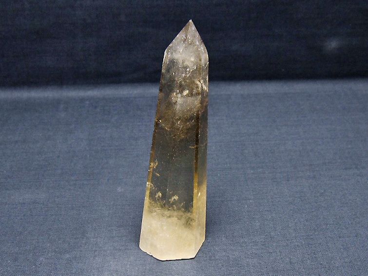 ライトニング水晶六角柱 [t705-7623] 1枚目