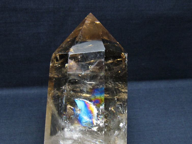 虹入りライトニング水晶ガーデン水晶六角柱 [t705-7633] 3枚目