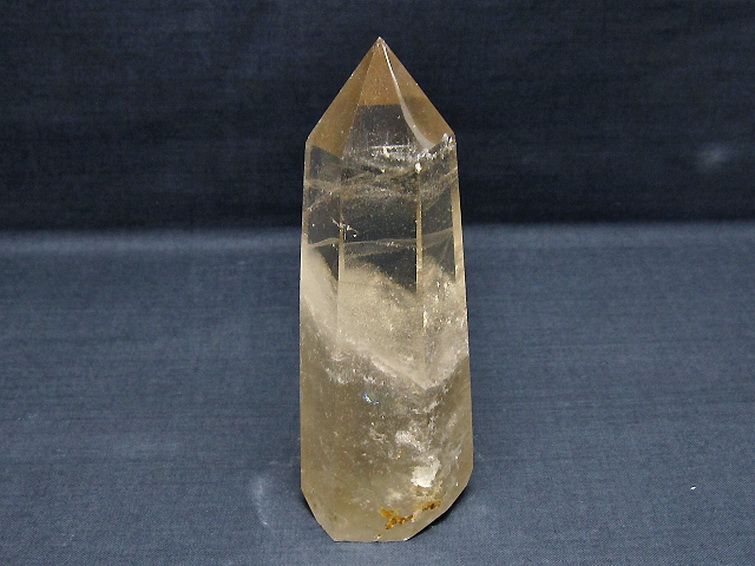 ライトニング水晶六角柱 [t705-7667] 1枚目