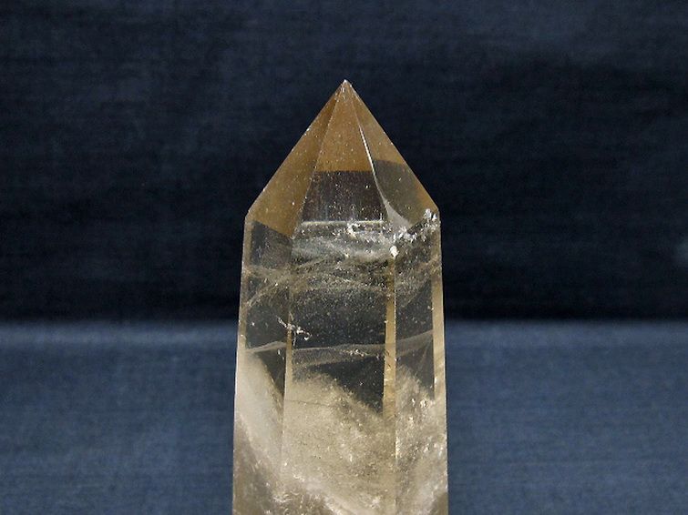 ライトニング水晶六角柱 [t705-7667] 2枚目