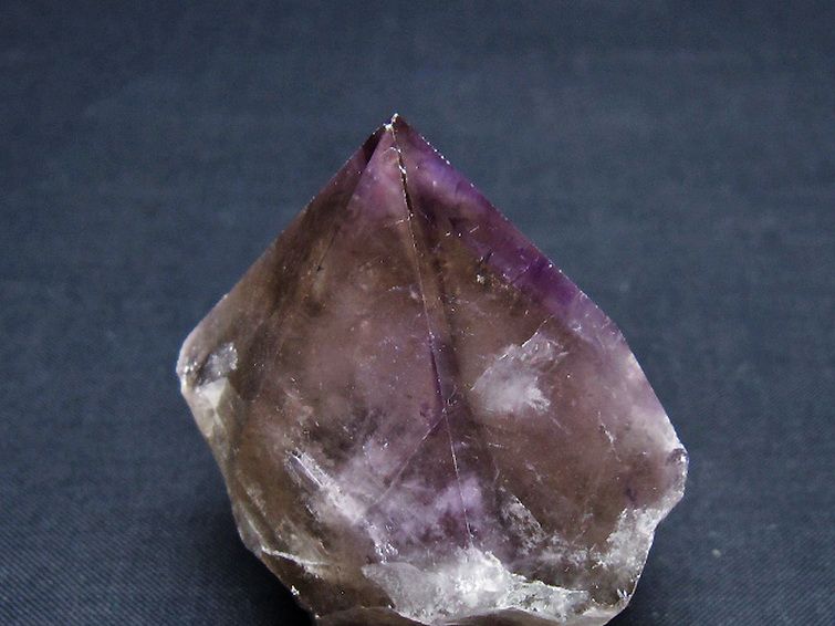 アメジスト六角柱[T720-1241] 3枚目