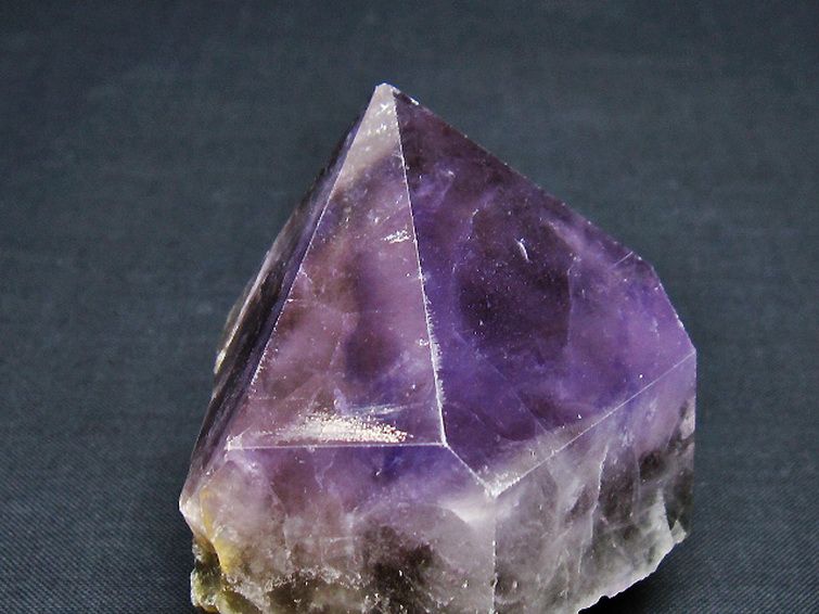 アメジスト六角柱[T720-1253] 3枚目