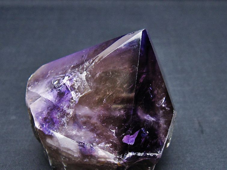 アメジスト六角柱[T720-1257] 3枚目