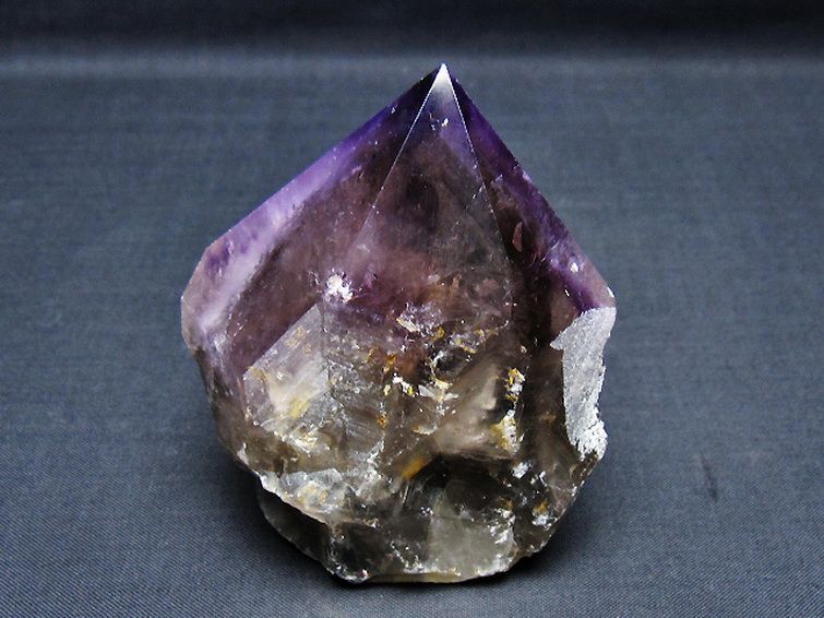 アメジスト六角柱[T720-1358] 1枚目