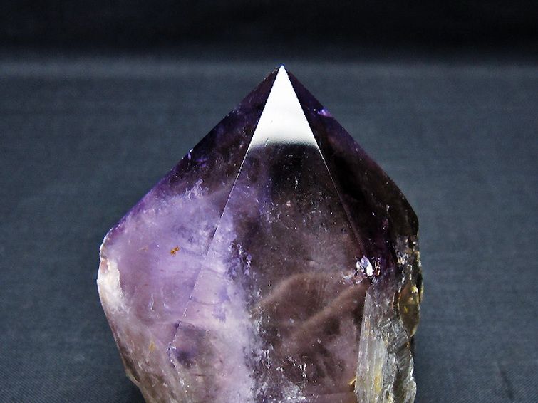 アメジスト六角柱[T720-1358] 3枚目