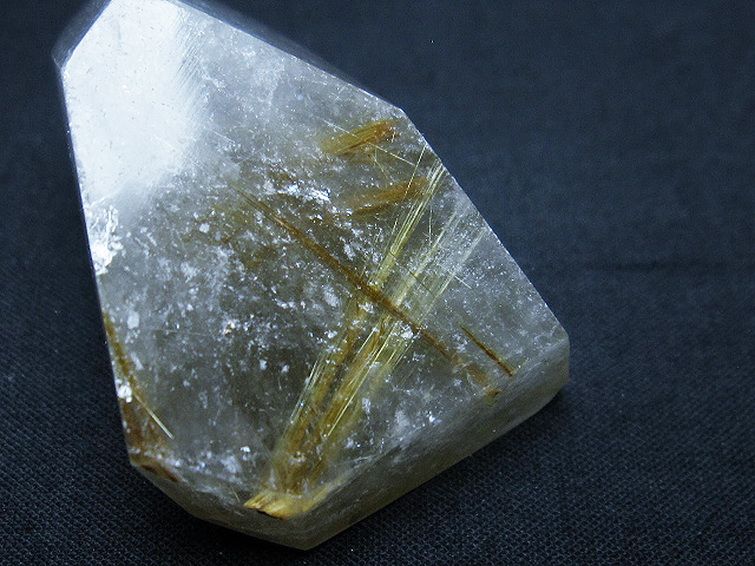 ゴールドタイチンルチル原石[T725-2348] 2枚目