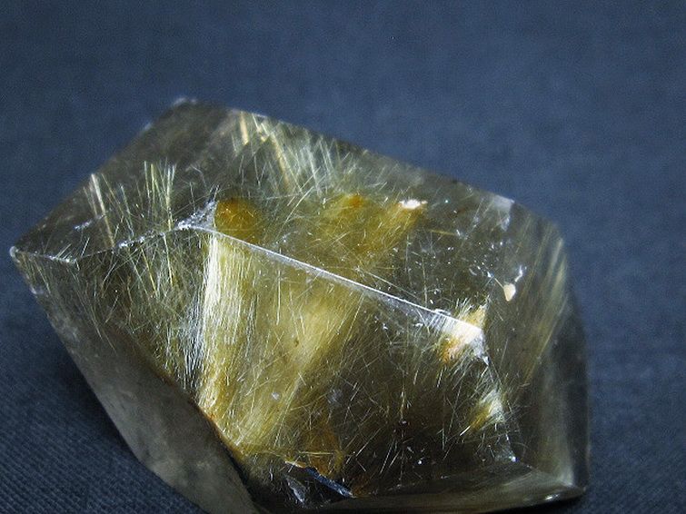 ゴールドタイチンルチル原石[T725-2399] 2枚目