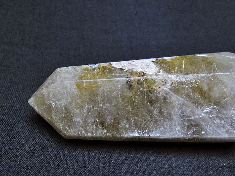 ゴールドタイチンルチル六角柱[T725-2520] 3枚目