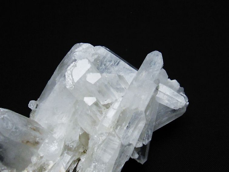 1315g ◇超強いパワーヒマラヤ産天然水晶クラスターB86B6/253B81D