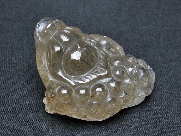 天然石 ルチルクォーツ（金針ルチル水晶） 金蟾 置物[T801-412] 3枚目