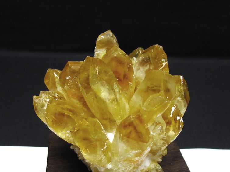 黄水晶 イエロークォーツ クラスター  [t802-6315] 2枚目