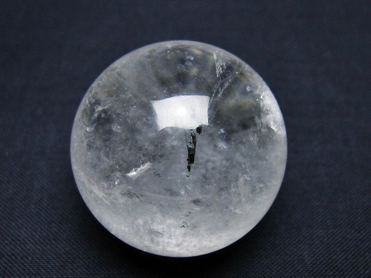 ヒマラヤ水晶丸玉 33mm [T91-8975] 1枚目