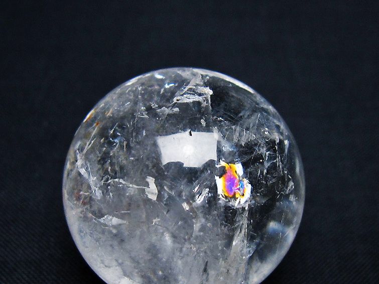 ヒマラヤ水晶丸玉 （小）直径 約57.1mm 鉱物入り インド/マニハール産ヒマラヤ水晶丸玉/水入りスフィア（球体直径