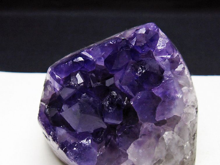 ウルグアイ産アメジストクラスター [t95-11242] 3枚目