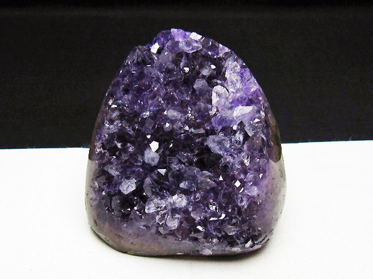 ウルグアイ産アメジストクラスター [t95-11272] 1枚目
