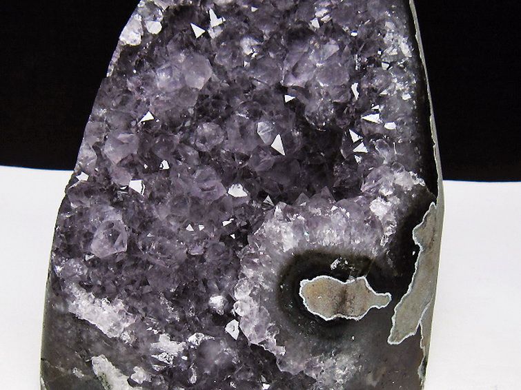 1.9Kgウルグアイ産アメジストクラスター[T95-11373] 3枚目