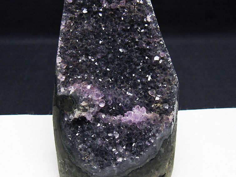 ウルグアイ産アメジストクラスター [t95-11401] 3枚目