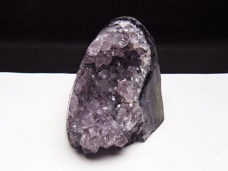 ウルグアイ産アメジストクラスター [t95-11458] 1枚目