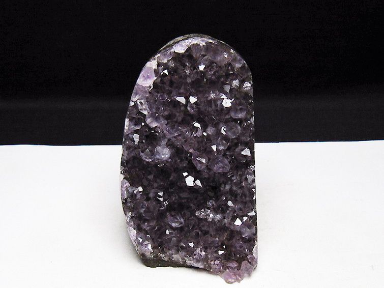 ウルグアイ産アメジストクラスター [t95-11463] 1枚目