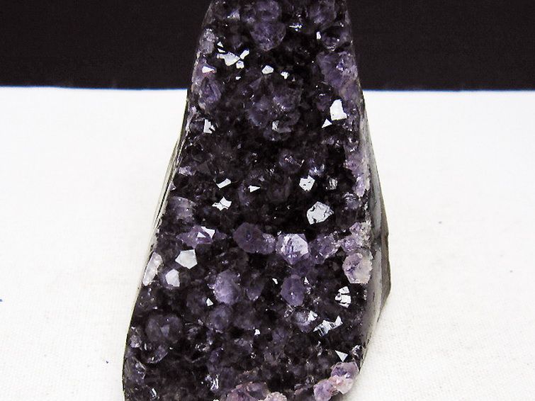 ウルグアイ産アメジストクラスター[T95-11480] 3枚目