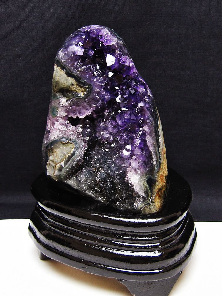 ウルグアイ産アメジストクラスター[T95-11573] 1枚目