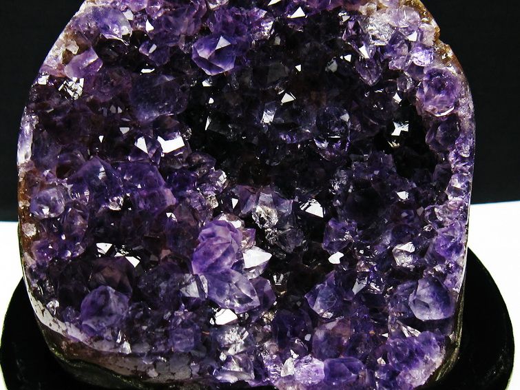 M1777☆アメジストクラスター1.6Kg☆ウルグアイ産☆天然石☆N50806 パワーストーン 天然石 ウルグアイ産アメジストクラスター[T95