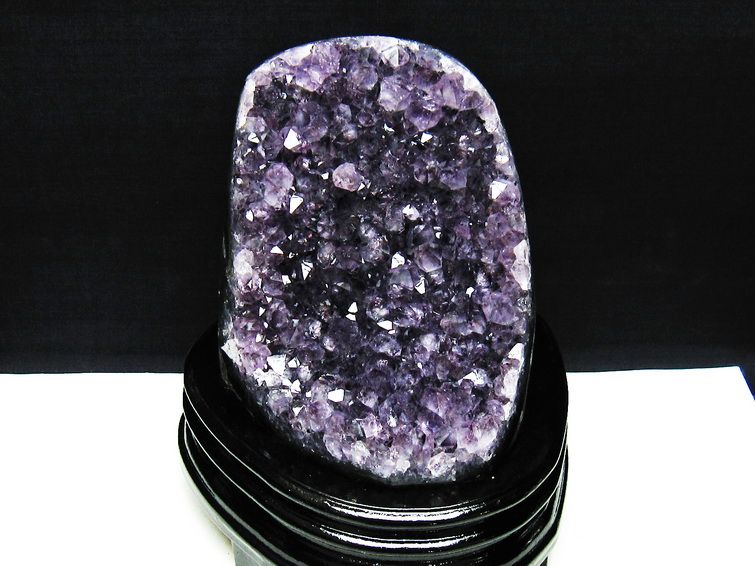 1.3Kgパワーストーン 天然石 ウルグアイ産アメジストクラスター